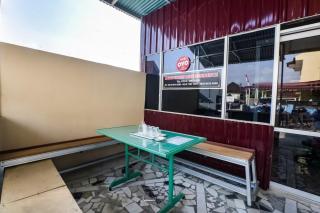 OYO 3907 Mine Residence - Padang - 2