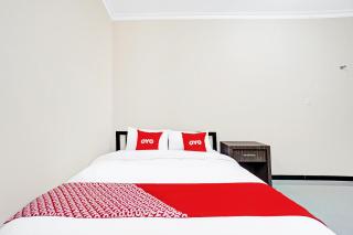 Hotel O Avisha Guest House Syariah - 8