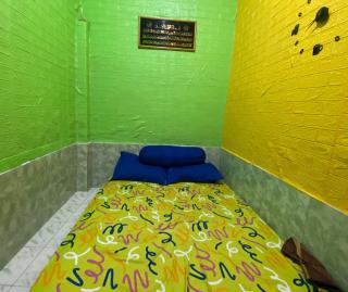 OYO Life 93401 Kos Putri Alamanda Syariah - Cakranegara - 3