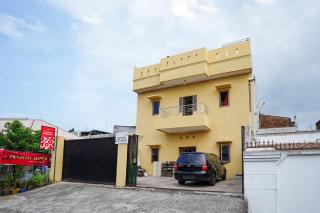 OYO 91110 Wilson HomestayNearRSU Bunda Thamrin - Medan - 2