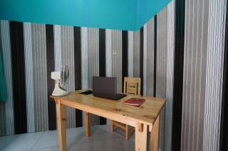 SPOT ON 94025 Jati Guest House - Cirebon - 6