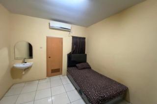 OYO LIfe 93129 Kost Mangga - 8