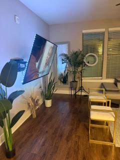 Large Buckhead modern suite - Atlanta - 5