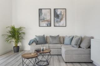 Bright & Stylish 2BR Home Huge Garden - Crawley - 9