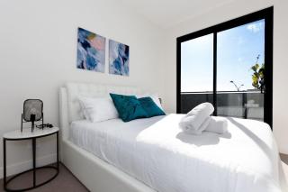 Specious 2beds Apt Doncaster east Wifi and carpark - 1