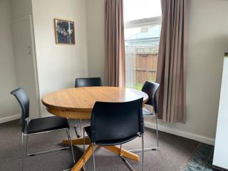 Attached Units on Madras! Unit A - Christchurch - 5