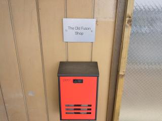 Free Parking The Old Futon Shop #HU1 - 1