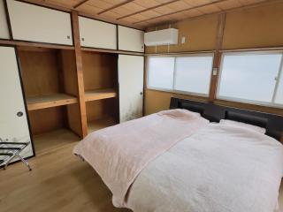 The Old Futon Shop - Free Parking #HU1 - 9