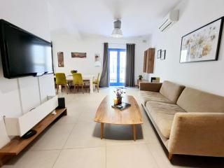 V86 - Sliema Balluta Old College Apt - 6