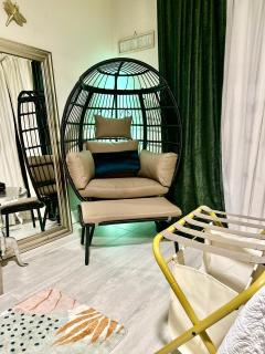Spacious 1 BR 1 BA Family Villa - 9