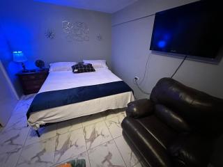 Secluded Haven 2 bedroom st Mary Jamaica - Charlottenburgh - 8