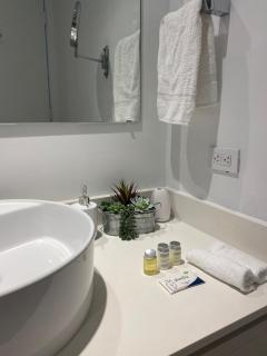 Amazing Studio Cozy at the Beach close to Mall - 8