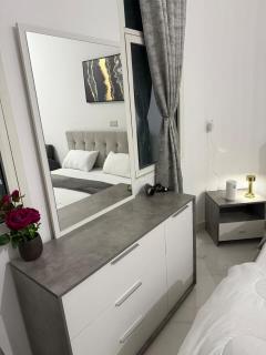 Brand new Stylish Studio Near to Yas & Airport - 5