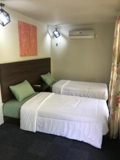 Times Square Motel SYARIAH ONE - Bojong - 8
