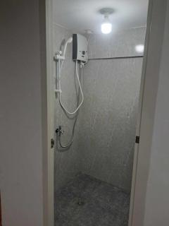 Arthur Holiday Inn Puro Legaspi City Boulevard - Legazpi - 1