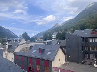 Appartement spacieux au centre de Cauterets, 6 pers., skis et parking - FR-1-812-46 - 2