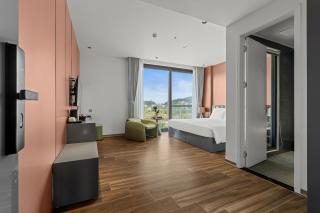 Lavender Hotel Vân Đồn - 5