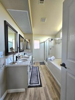 Desert Escape Home with 3BD 3BA with Pool and Jacuzzi - Wildomar - 9