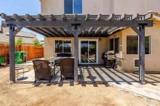 Desert Escape Home with 3BD 3BA with Pool and Jacuzzi - Wildomar - 3