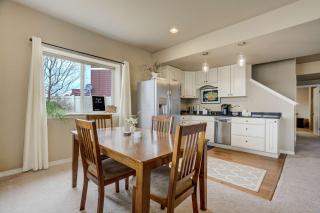 Clear Creek Cozy Getaway with Private Patio - 9