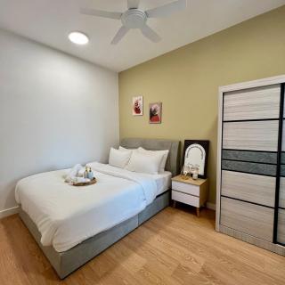 28 Off l Premium 2BR Sunway Subang - Subang Jaya - 2