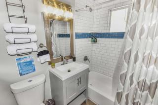 Premier Stay Near Casinos with King Beds & Entertainment - Reno - 8