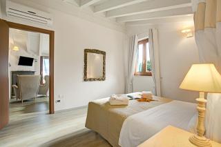 Cascina Crocelle with Lake View and Shared Pool - Padenghe sul Garda - 3