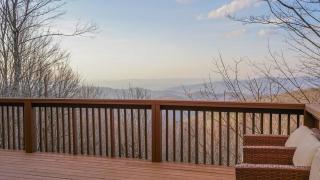 Hot tub, views, Pool Table, Pet Friendly - Beech Mountain - 2