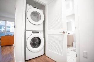 Ocean Breeze 2 bed Apt with FREE PARKING in Santa Monica - Los Angeles - 3