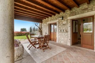 Cascina Crocelle with Lake View and Shared Pool - Padenghe sul Garda - 1