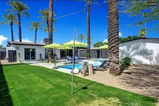 Modern Coachella Poolside Oasis - Indio - 4