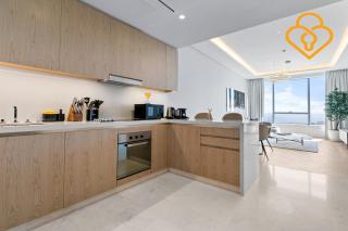 Keysplease Upgraded Interiors Luxury Palm Tower 1 BR - 3