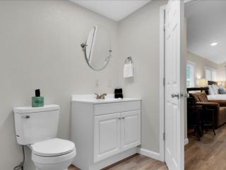 Relaxing Model Home near Dollywood - 4