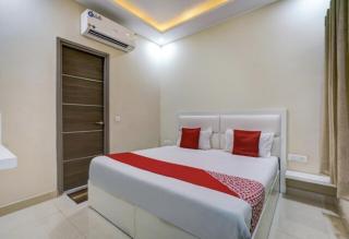 Hotel Galaxy - Zirakpur - 2