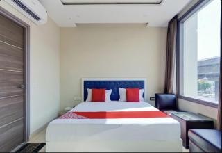 Hotel Galaxy - Zirakpur - 1
