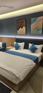 Hotel Skyro Inn - Gandhinagar - 4