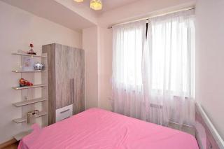 Maro markaryan apartment 2 bedroom 1 king size next standard size and sofa in the sitting room - Yerevan - 5