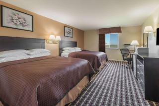 Super 8 by Wyndham Higginsville - Higginsville - 2