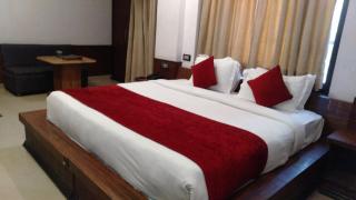Hotel Holiday Hill, Near Mall Road, Mcleodganj# parking#Restaurant - Dharmsāla - 3