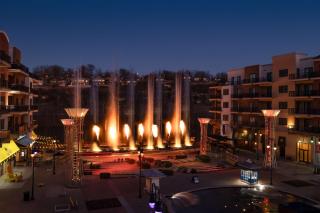 Hilton Promenade Branson Landing - Branson - 8