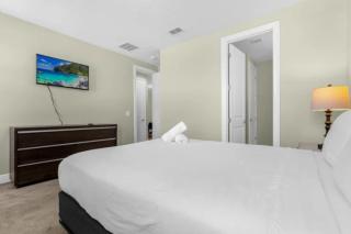 561-8-LD-Conveniently near everything - 4