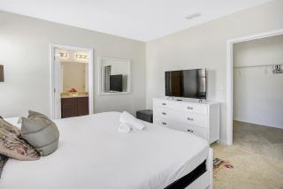 6079-7-BO-Enchanted Villa by Disney - 3