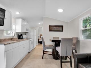 Lovely 2BR Model Home in the Smokies - 8