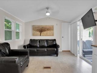 Lovely 2BR Model Home in the Smokies - 9