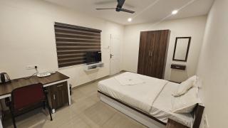 Heres Haut Residency - Ernakulam - 1