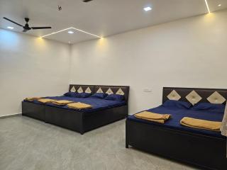 The Swapnistan Farms - Chinchavli - 2