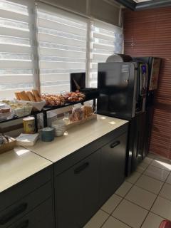 Brit Hotel Cherbourg - Cherbourg en Cotentin - 2