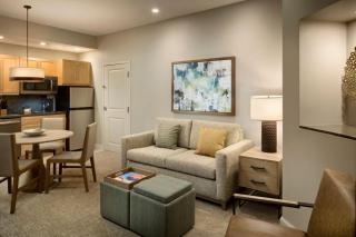 Scottsdale Sanctuary in this 1BD condo with resort amenities fitness room, pools etc - Scottsdale - 3