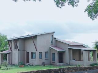 The Sanctuary- Self Catering Accommodation - Mbombela - 3
