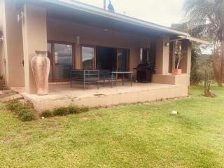 The Sanctuary- Self Catering Accommodation - Mbombela - 2